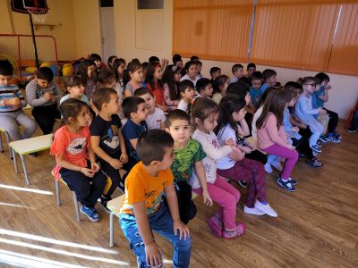 Баба Марта в детската градина 2022г. - ДГ 15 Райна Княгиня - Перник