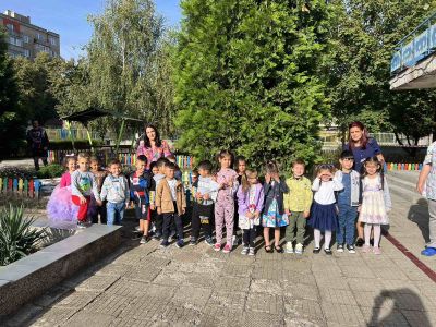 8 - ДГ 15 Райна Княгиня - Перник