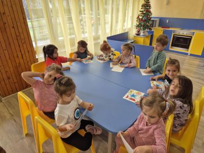 Първа група "Слънчо" - "Звездичка" - ДГ 15 Райна Княгиня - Перник