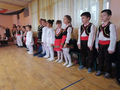Сурва 2020 - "Да бъде!" - ДГ 15 Райна Княгиня - Перник